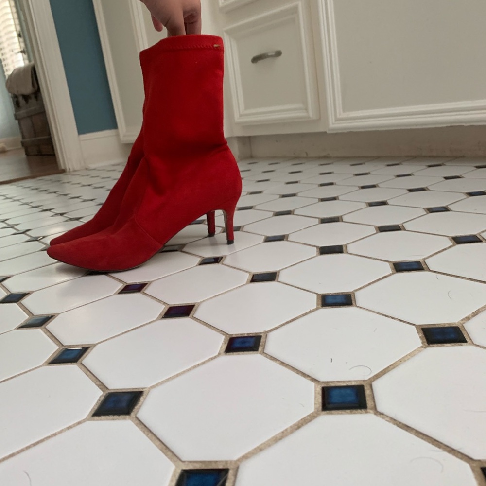 Red long booties - Picture 4 of 12